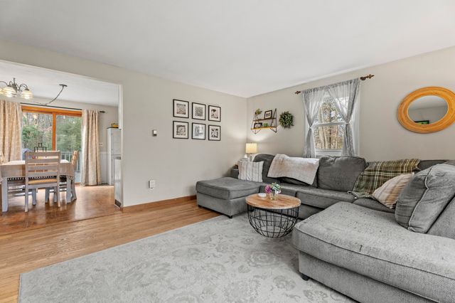 4 Woodland Avenue, Seabrook, NH 03874