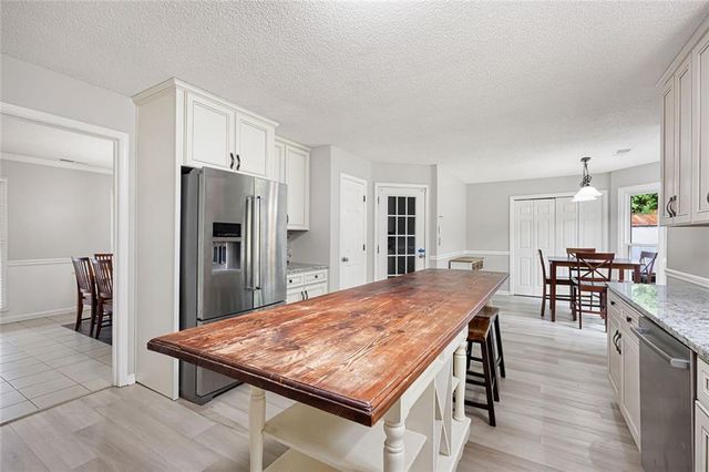 2610 Loring Road NW, Kennesaw, GA 30152