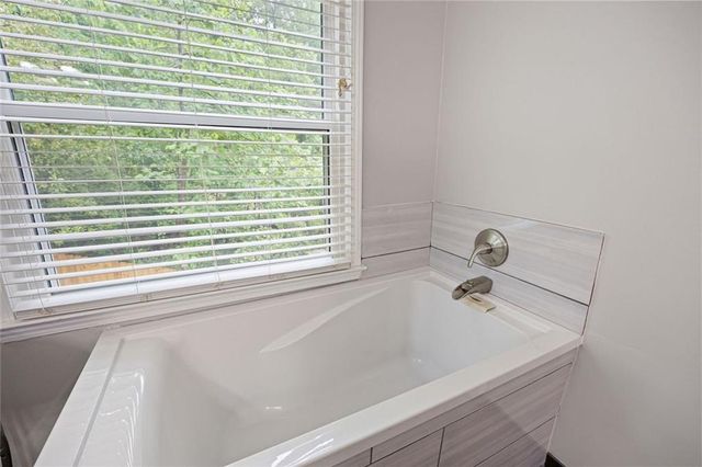 2610 Loring Road NW, Kennesaw, GA 30152