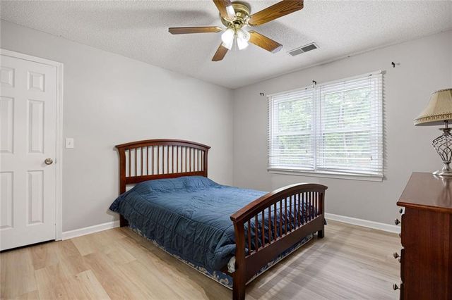 2610 Loring Road NW, Kennesaw, GA 30152