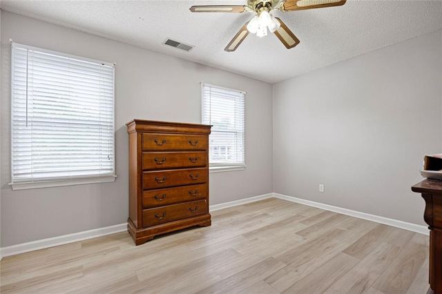 2610 Loring Road NW, Kennesaw, GA 30152
