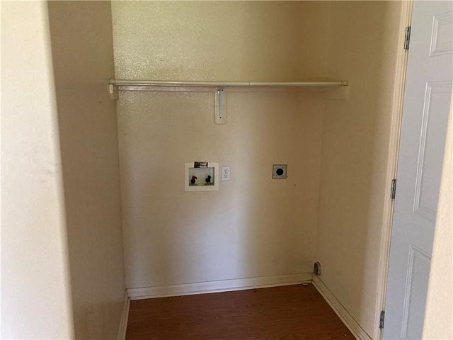 1816 Carmen St, Alice, TX 78332
