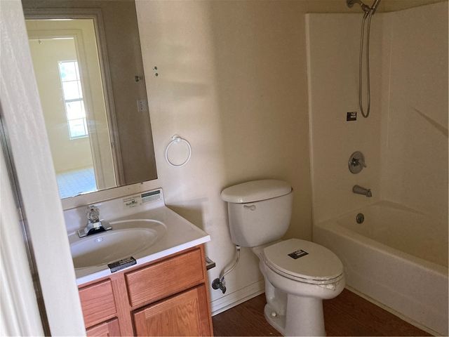 1816 Carmen St, Alice, TX 78332