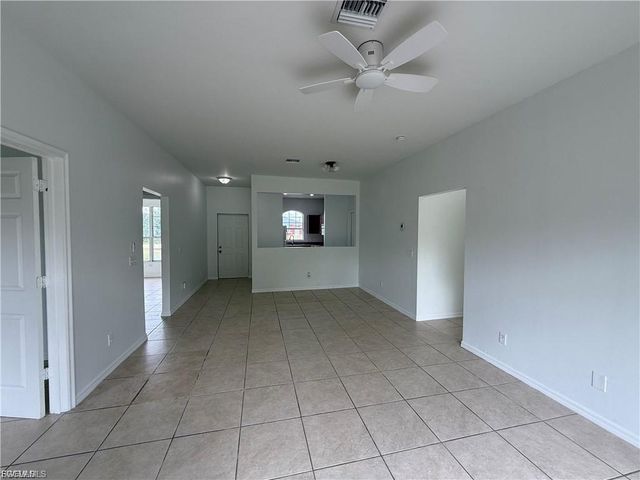 3967 Sunset RD, Lehigh Acres, FL 33971