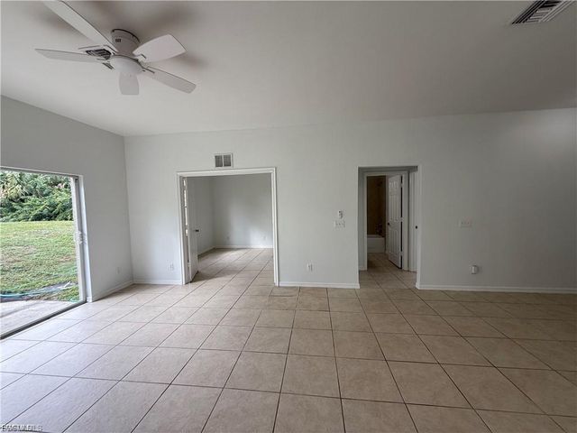 3967 Sunset RD, Lehigh Acres, FL 33971