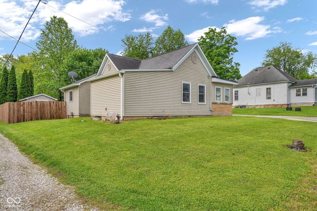 422 W Center Street, Brazil, IN 47834