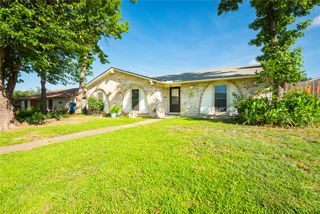 3215 Rockne Lane, Mesquite, TX 75150