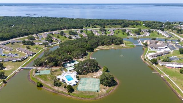 1543 CLUB CIRCLE, Lakeshore, FL 33854