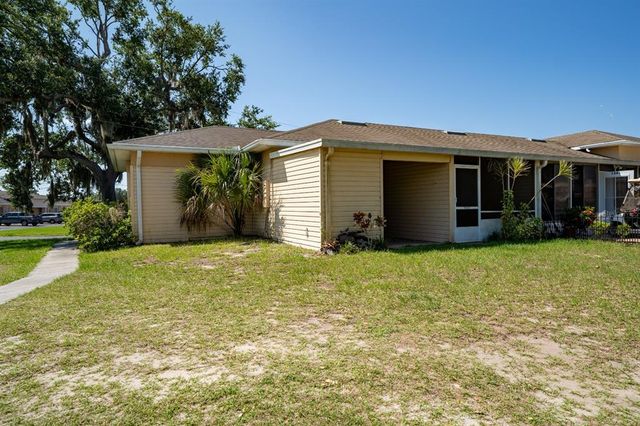 1543 CLUB CIRCLE, Lakeshore, FL 33854