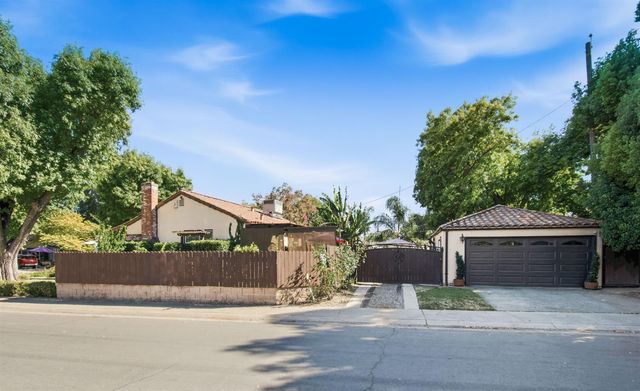 86 Aiken Way, Sacramento, CA 95819