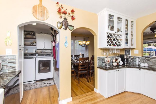 86 Aiken Way, Sacramento, CA 95819