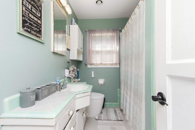86 Aiken Way, Sacramento, CA 95819