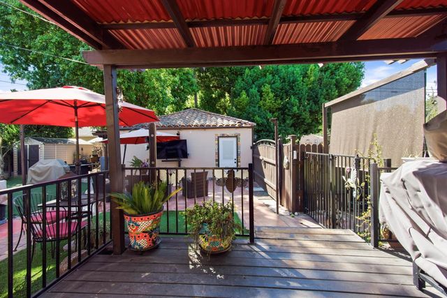 86 Aiken Way, Sacramento, CA 95819