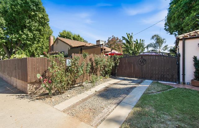 86 Aiken Way, Sacramento, CA 95819