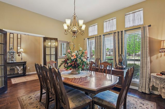 528 Savannah Drive, Ovilla, TX 75154