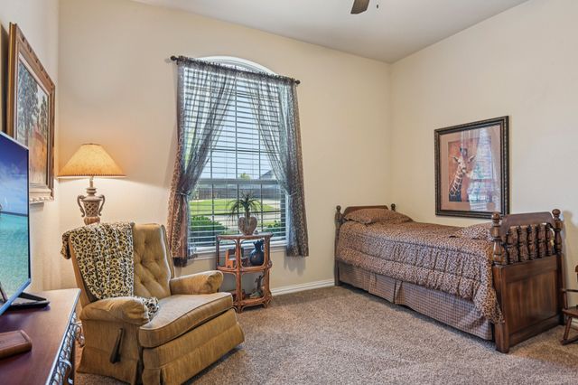 528 Savannah Drive, Ovilla, TX 75154