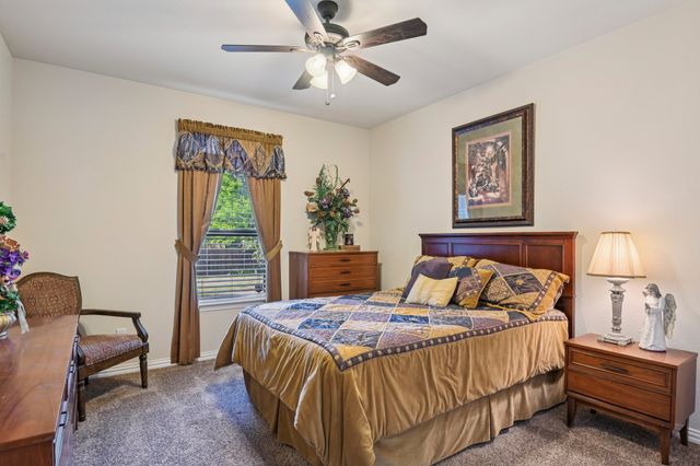 528 Savannah Drive, Ovilla, TX 75154