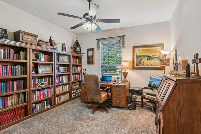 528 Savannah Drive, Ovilla, TX 75154