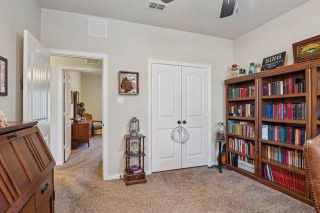 528 Savannah Drive, Ovilla, TX 75154