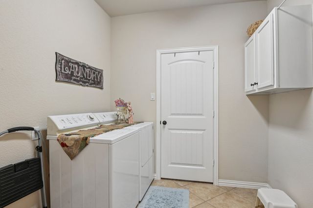 528 Savannah Drive, Ovilla, TX 75154