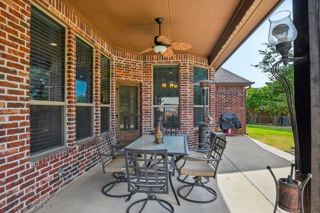 528 Savannah Drive, Ovilla, TX 75154