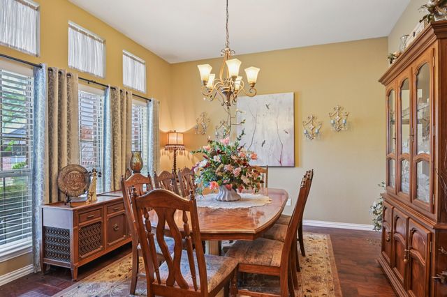 528 Savannah Drive, Ovilla, TX 75154