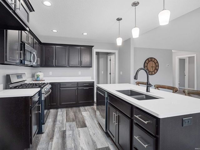 13457 Fringe Tree Trail, Fort Wayne, IN 46814