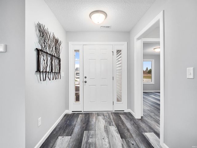 13457 Fringe Tree Trail, Fort Wayne, IN 46814