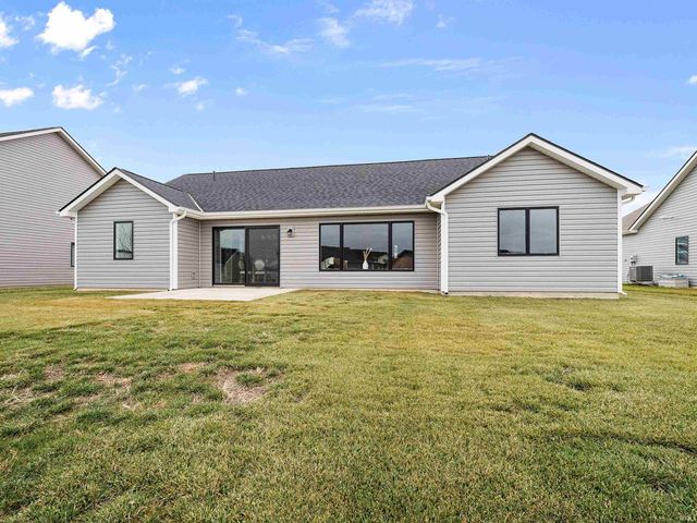 13457 Fringe Tree Trail, Fort Wayne, IN 46814