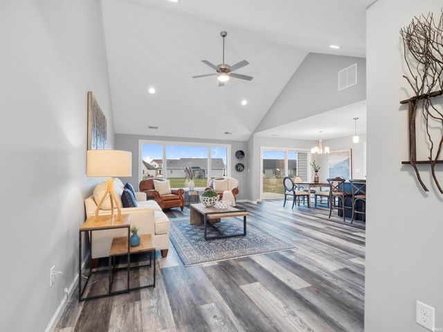 13457 Fringe Tree Trail, Fort Wayne, IN 46814