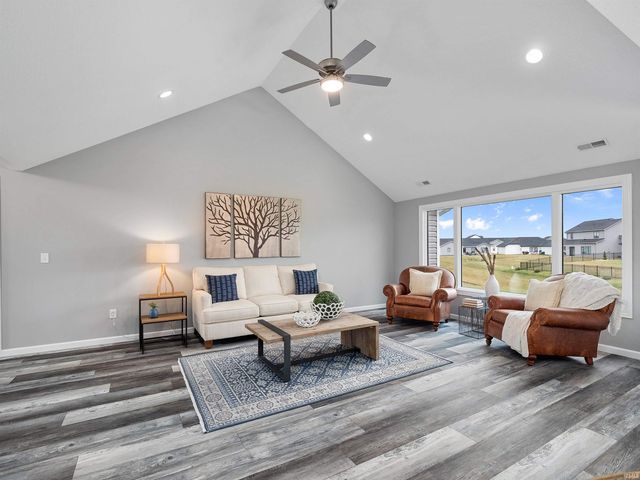 13457 Fringe Tree Trail, Fort Wayne, IN 46814