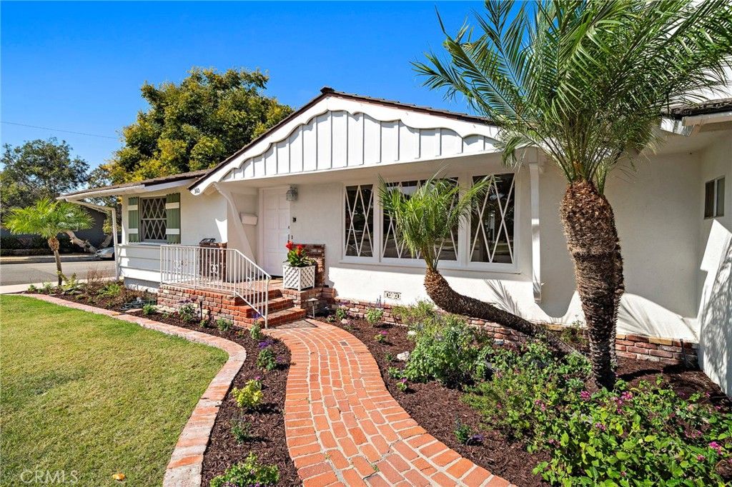 360 Bucknell Road, Costa Mesa, CA 92626 — photo 2