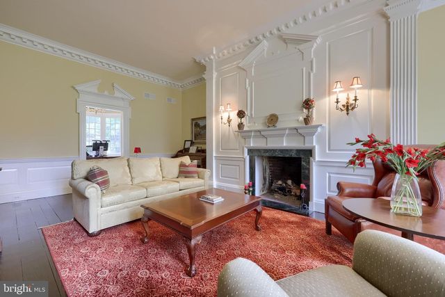 1101 SMALLBROOK LN, York, PA 17403