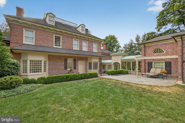 1101 SMALLBROOK LN, York, PA 17403