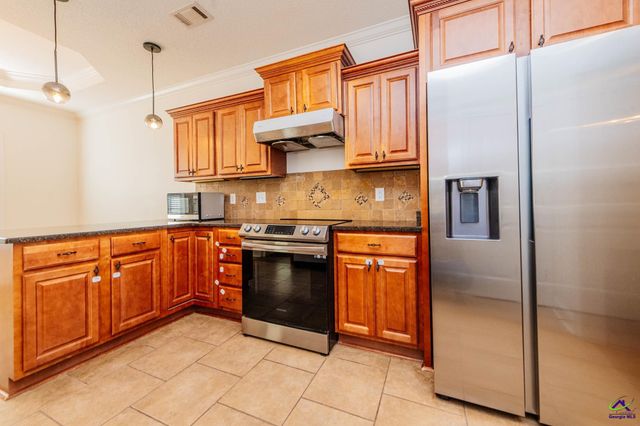 214 Cheshire Drive, Warner Robins, GA 31088