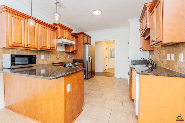 214 Cheshire Drive, Warner Robins, GA 31088