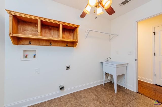 214 Cheshire Drive, Warner Robins, GA 31088