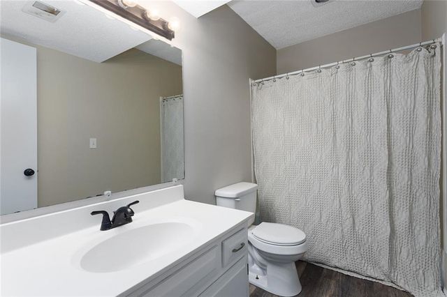 7421 NW 76th Terrace, Kansas City, MO 64152