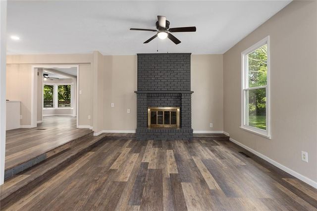 7421 NW 76th Terrace, Kansas City, MO 64152