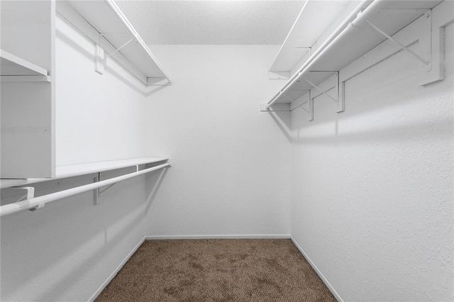 7421 NW 76th Terrace, Kansas City, MO 64152