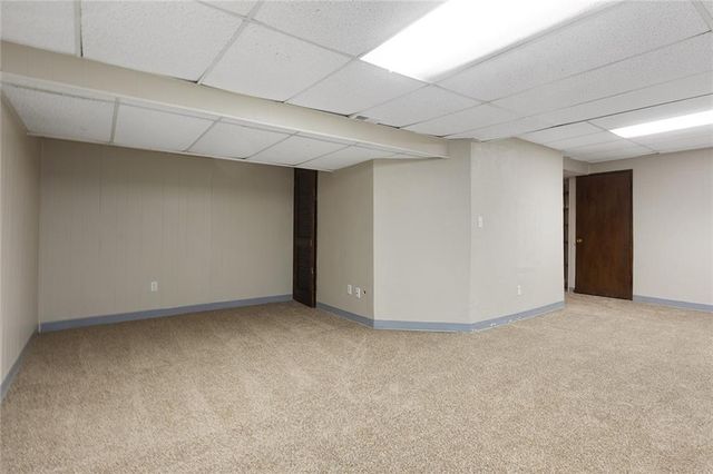 7421 NW 76th Terrace, Kansas City, MO 64152