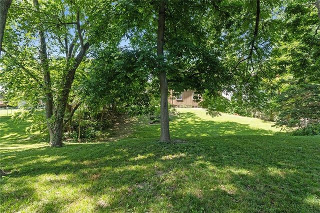 7421 NW 76th Terrace, Kansas City, MO 64152