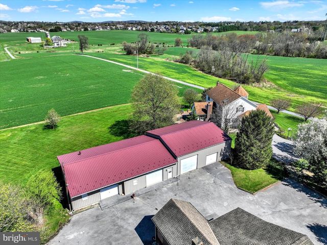 2553 ROOSEVELT AVE, York, PA 17408