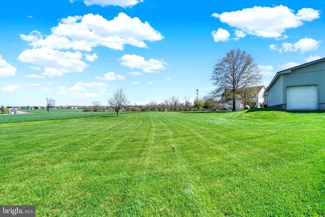2553 ROOSEVELT AVE, York, PA 17408