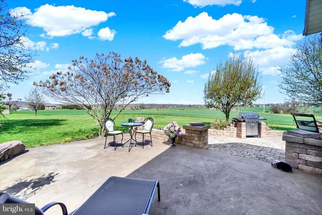 2553 ROOSEVELT AVE, York, PA 17408
