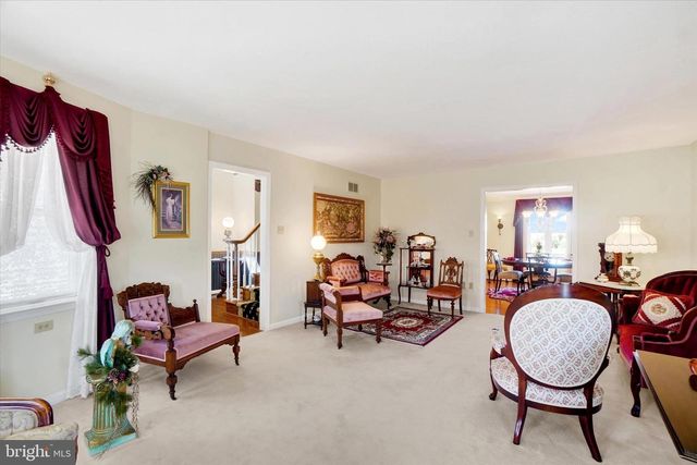 2553 ROOSEVELT AVE, York, PA 17408