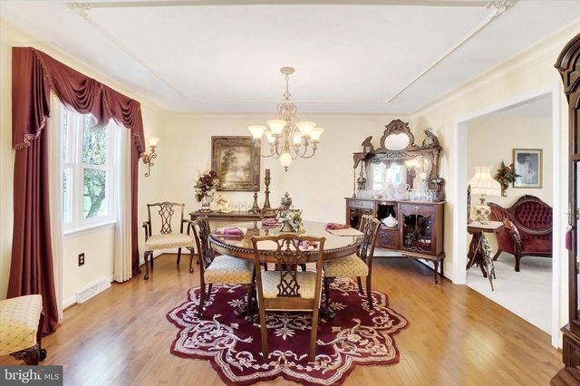 2553 ROOSEVELT AVE, York, PA 17408