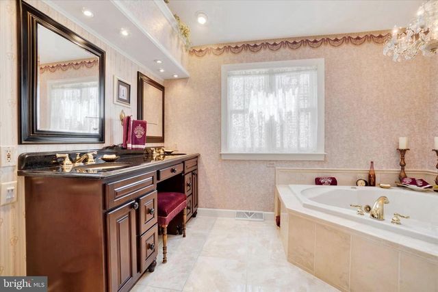 2553 ROOSEVELT AVE, York, PA 17408