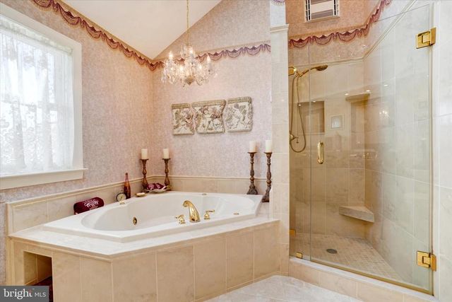 2553 ROOSEVELT AVE, York, PA 17408