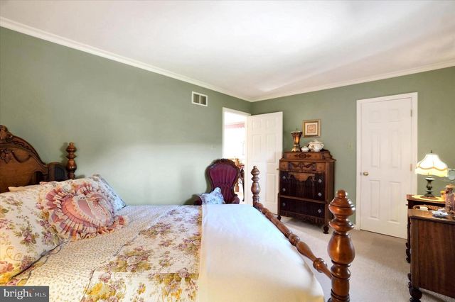 2553 ROOSEVELT AVE, York, PA 17408